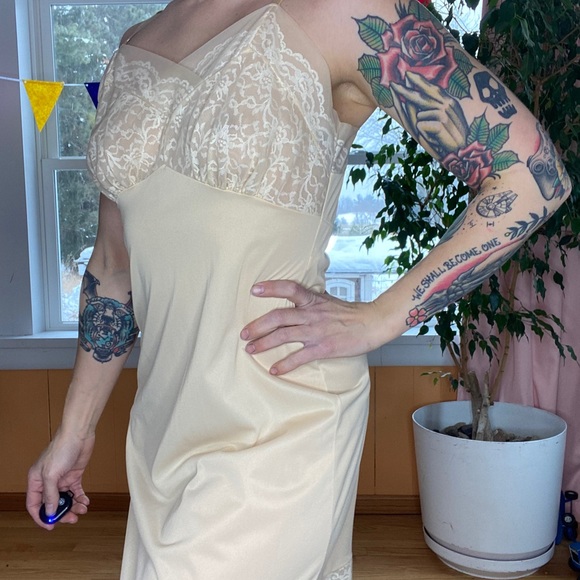 Pinup 50s vintage nightgown slip lace cream pinup - Picture 4 of 5